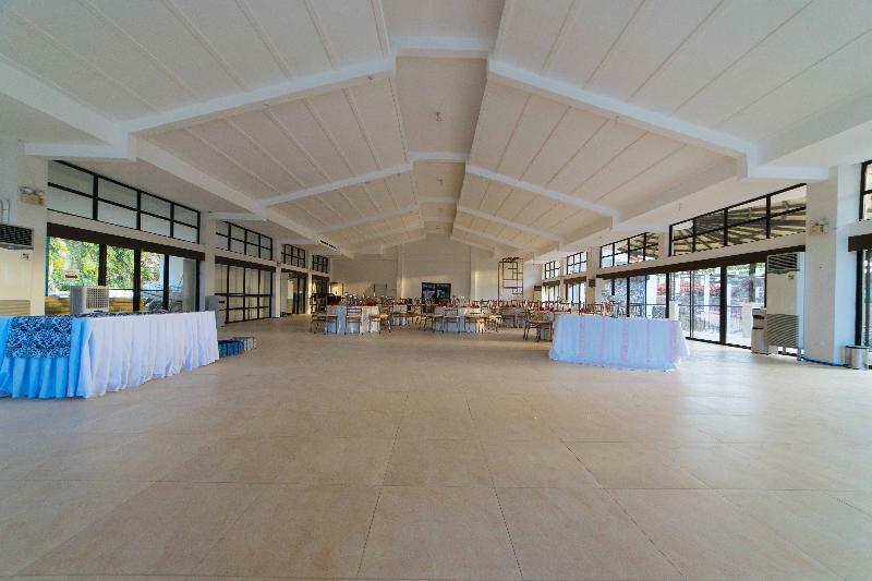 Hotel Reddoorz Premium @ Sta Rosa Tagaytay Road Silang Esterno foto