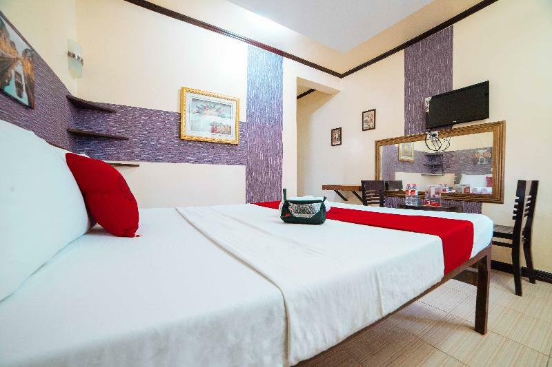 Hotel Reddoorz Premium @ Sta Rosa Tagaytay Road Silang Esterno foto
